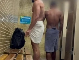 Public restroom fun with amateur gay couple