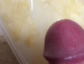 Gay masturbation with a Japanese amateur ends up in a facial