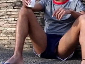 Fodendo o morador de  rua