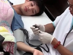 Examined asia twink shoots cum while barebacked by medic